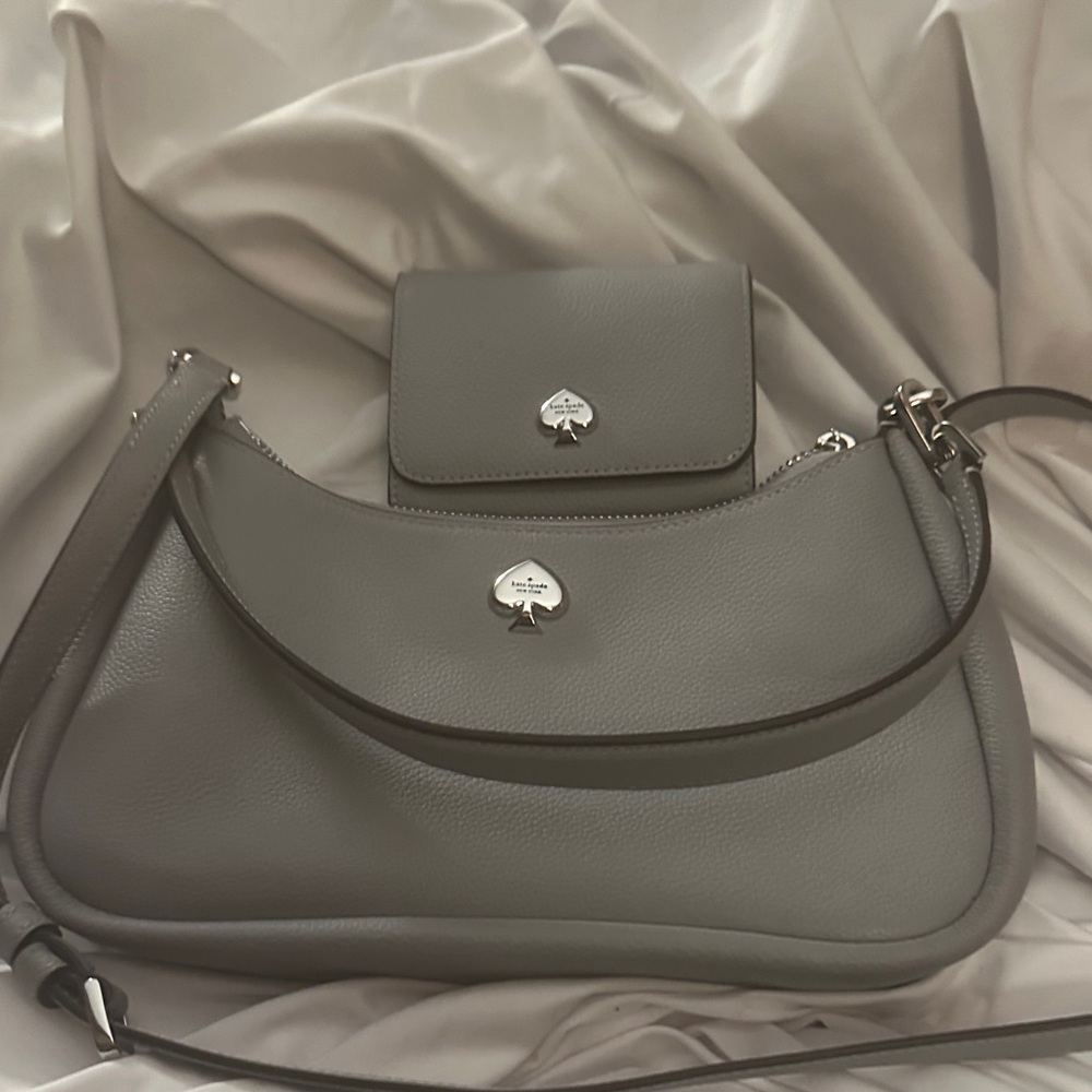 KK056	Kate Spade	Kayla Small L-Zip Wallet